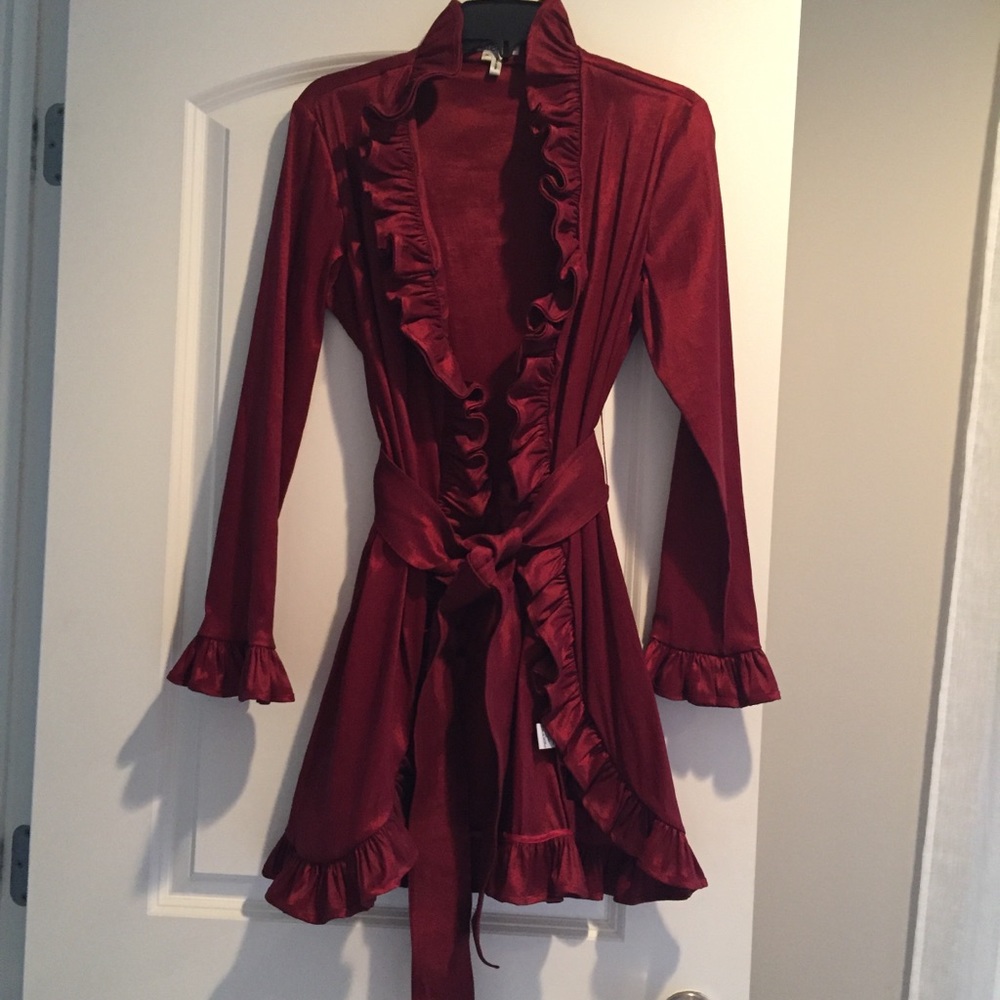 Perfect Holiday Piece!